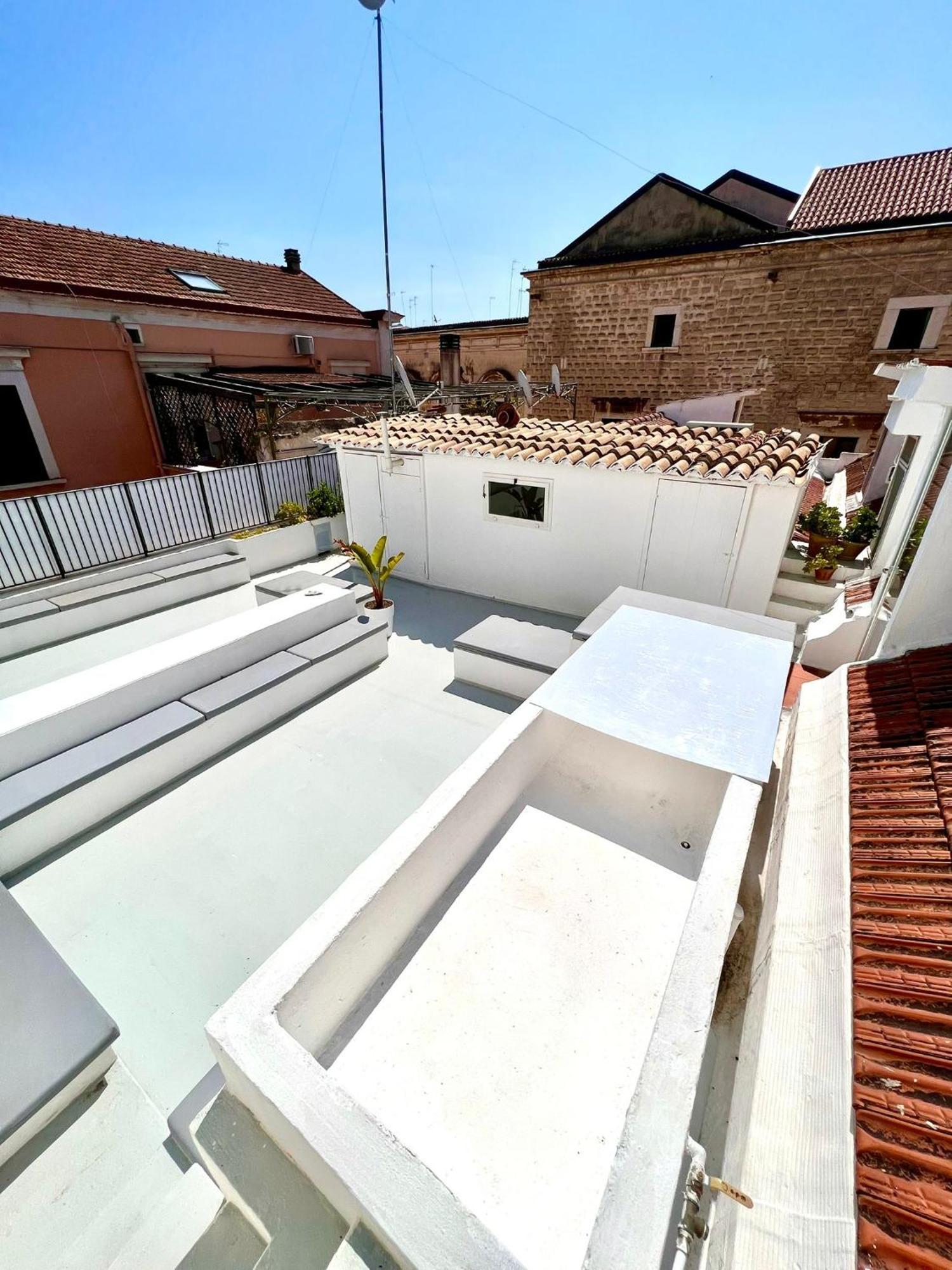 Saint Patrick Guest House Barletta Bagian luar foto