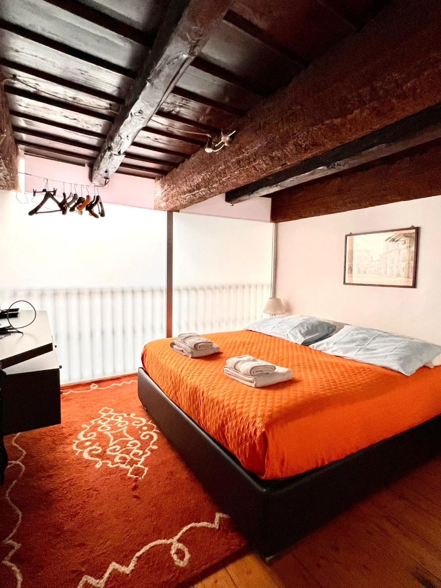 Saint Patrick Guest House Barletta Bagian luar foto