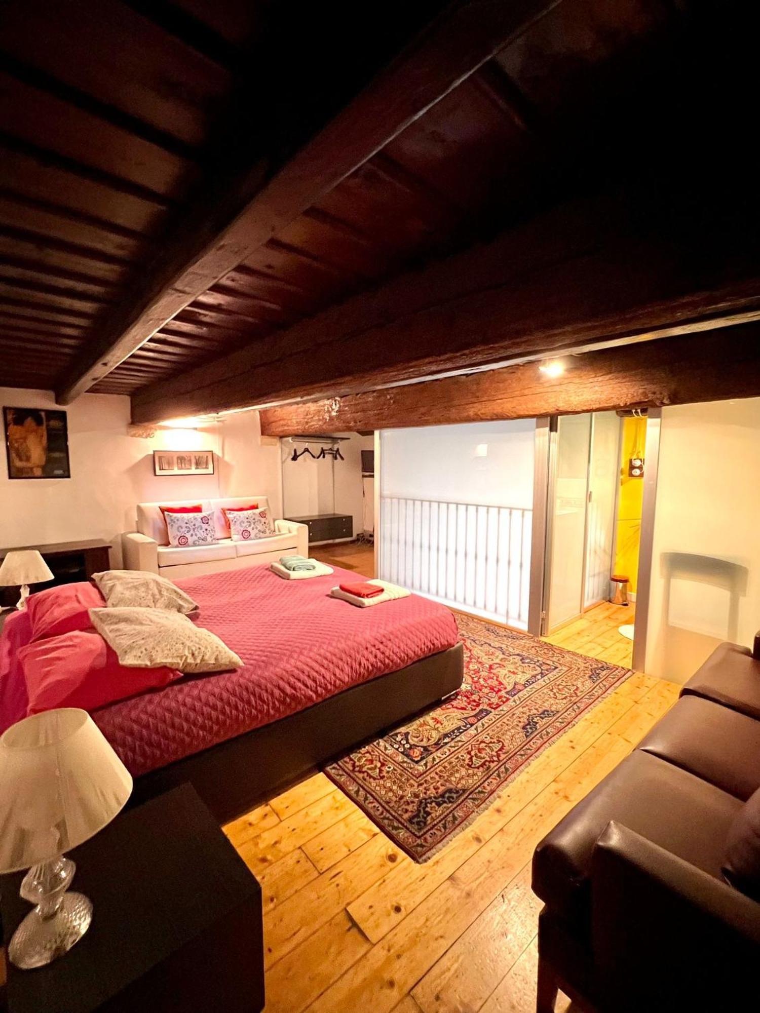 Saint Patrick Guest House Barletta Bagian luar foto