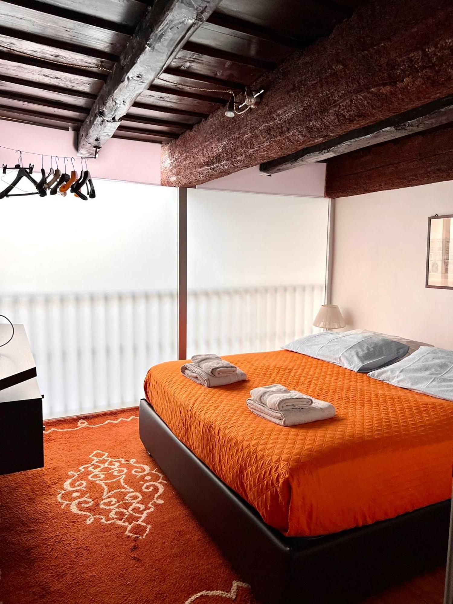 Saint Patrick Guest House Barletta Bagian luar foto