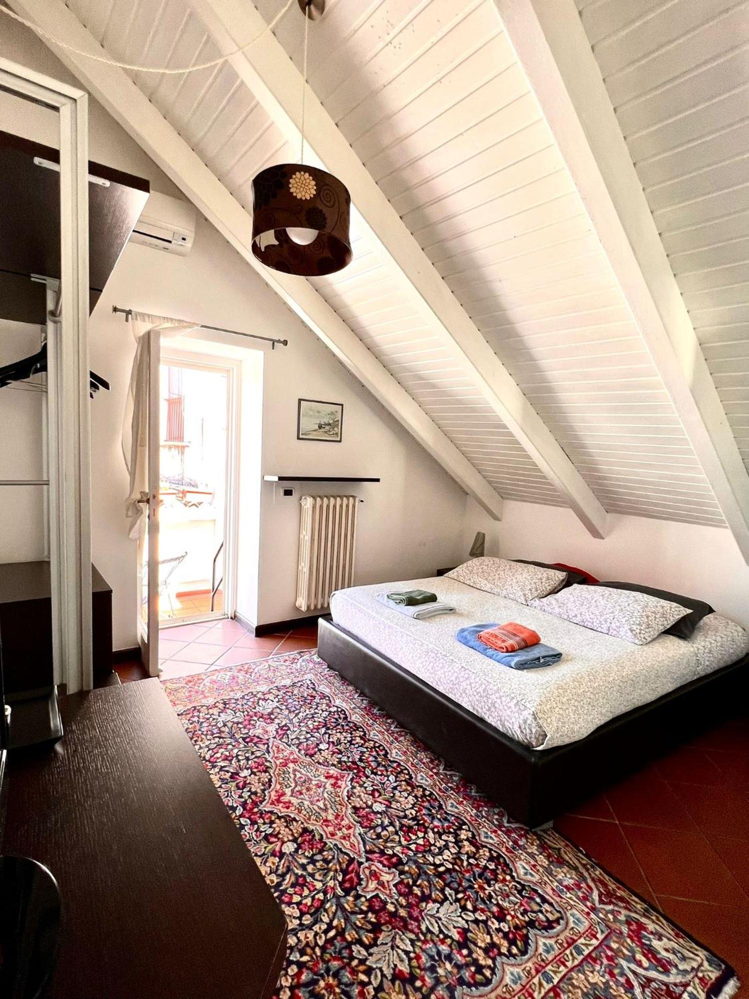 Saint Patrick Guest House Barletta Bagian luar foto