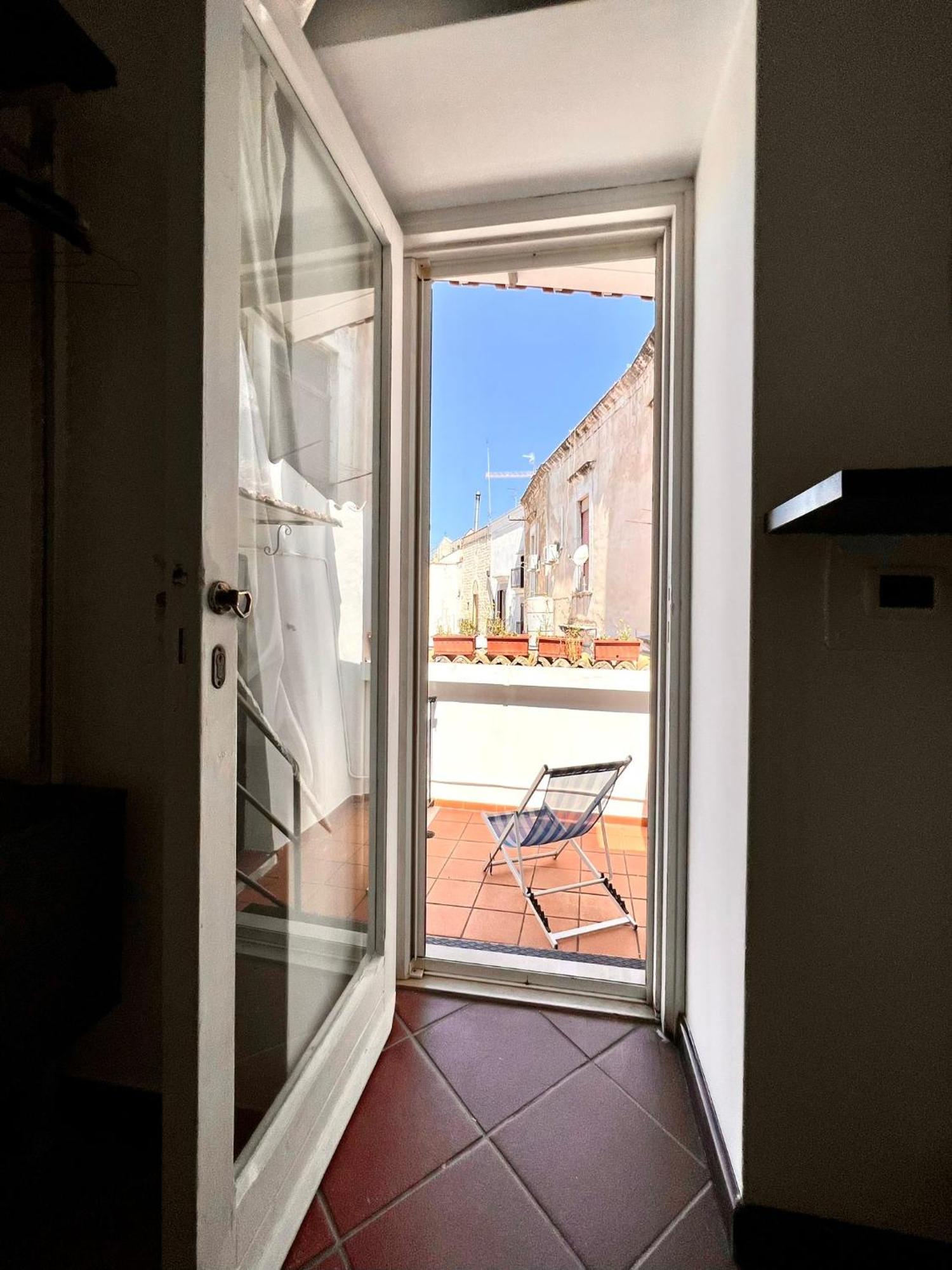 Saint Patrick Guest House Barletta Bagian luar foto